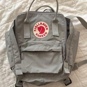 Fjallraven Kånken Backpack in Taupe